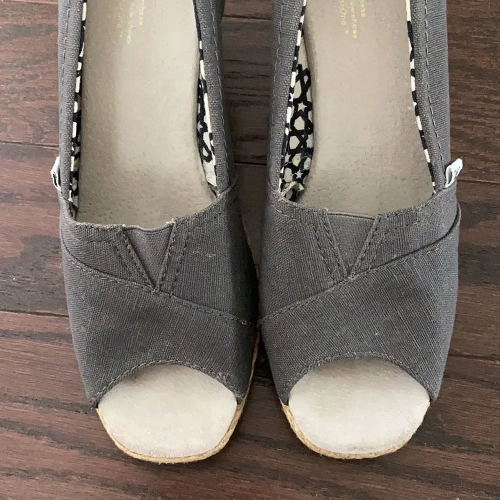 TOMS Calypso Canvas Peep Toe Wedge Espadrille Shoes